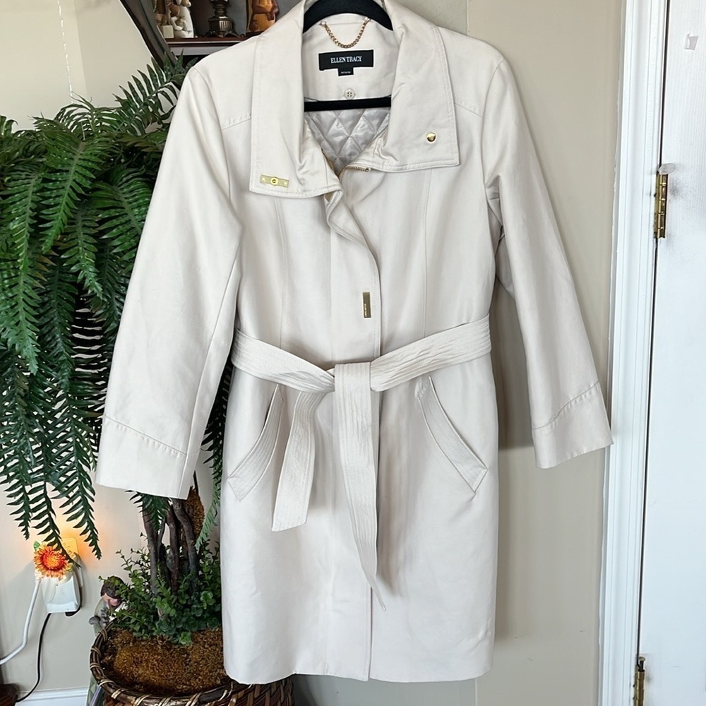 Ellen Tracy Trench Coat Belted Cinched Waist Removable Quilted Lining Snap Close